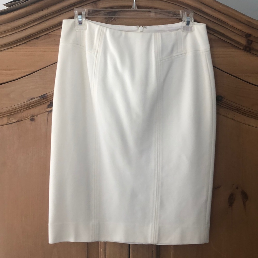 Great condition cream colored skirt